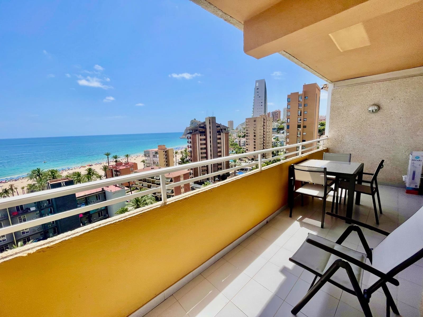 1 quarto Apartamento para arrendar em Benidorm com piscina - 1 500 € (Ref: 9947337)