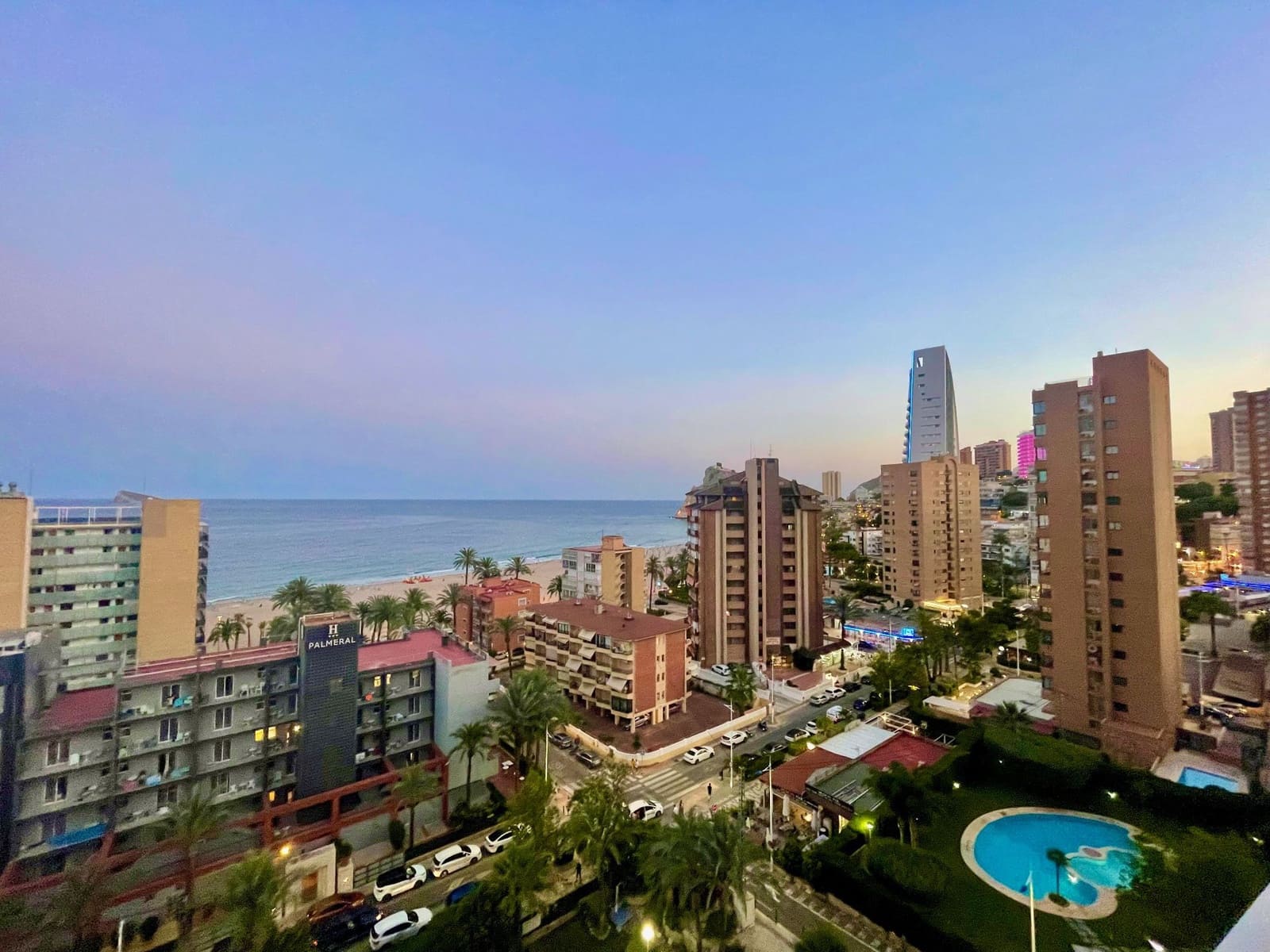 1 quarto Apartamento para arrendar em Benidorm com piscina - 1 500 € (Ref: 9947337)