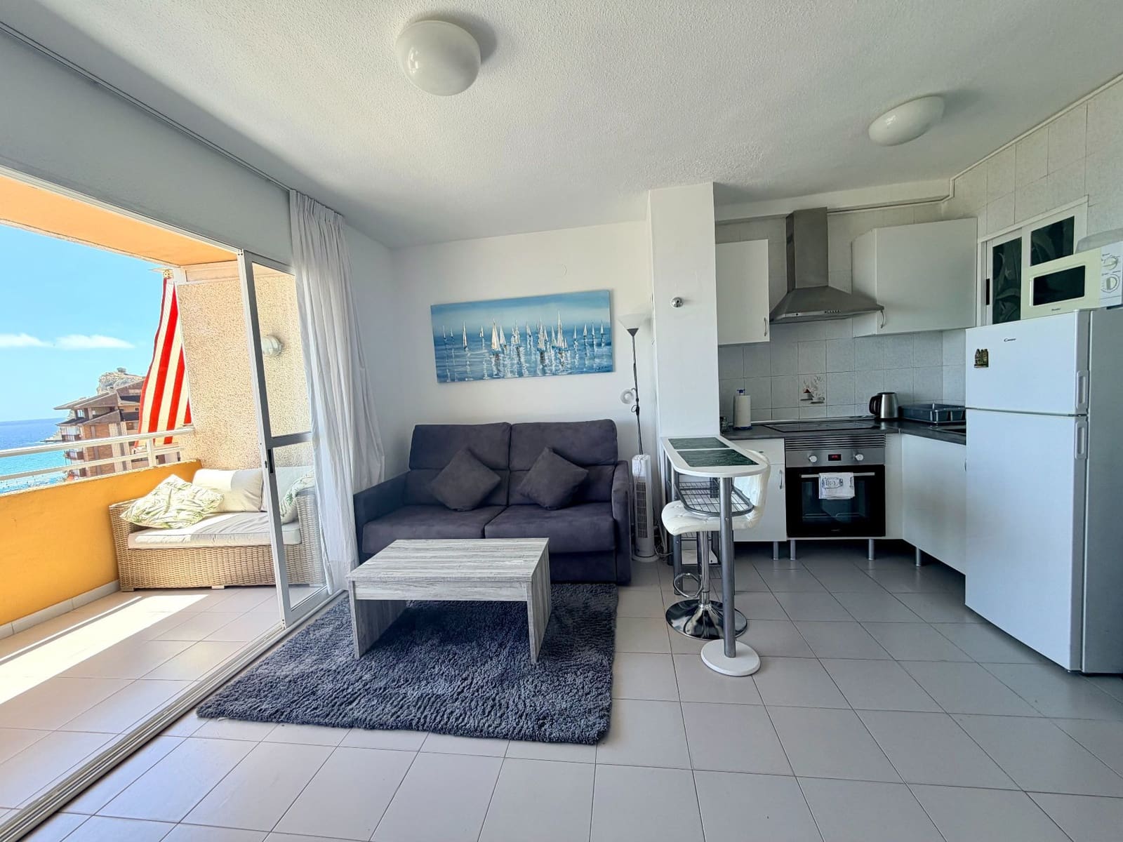 1 slaapkamer Appartement te huur in Benidorm met zwembad - € 1.000 (Ref: 9947337)