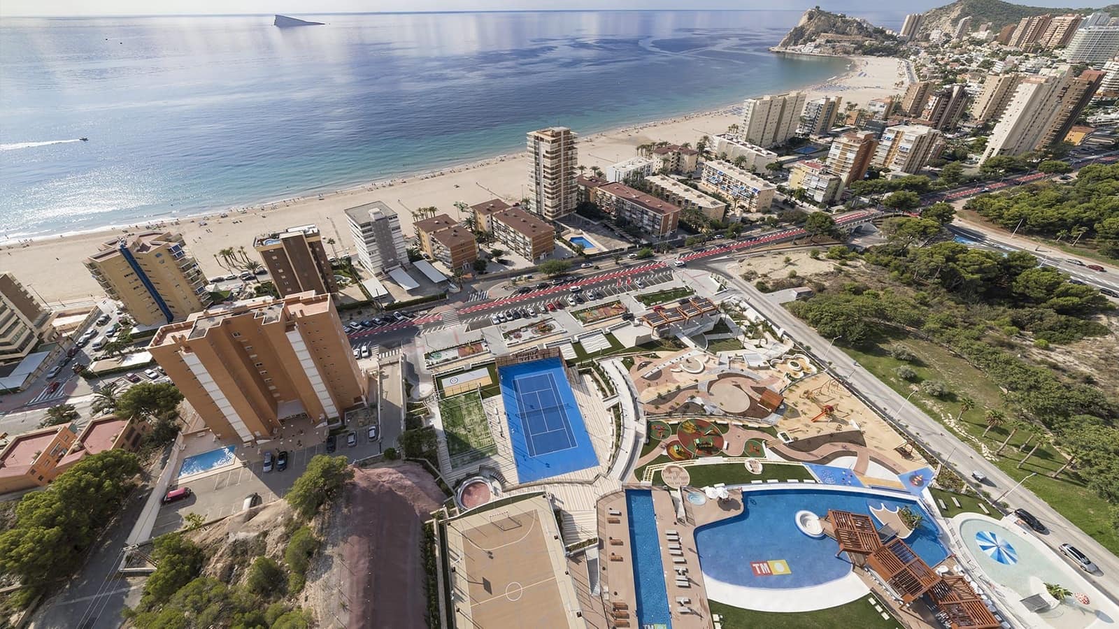 2 soveværelse Lejlighed til salg i Benidorm med swimmingpool garage - € 600.000 (Ref: 9949272)