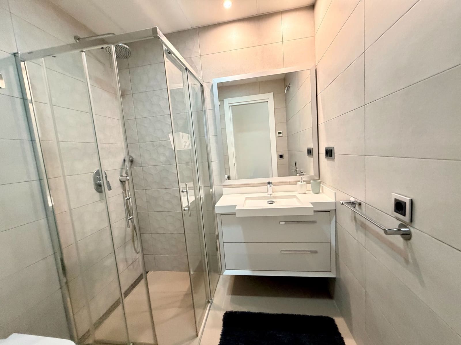 2 makuuhuone Huoneisto myytävänä paikassa Benidorm mukana uima-altaan 
autotalli - 570 000 € (Ref: 9962143)