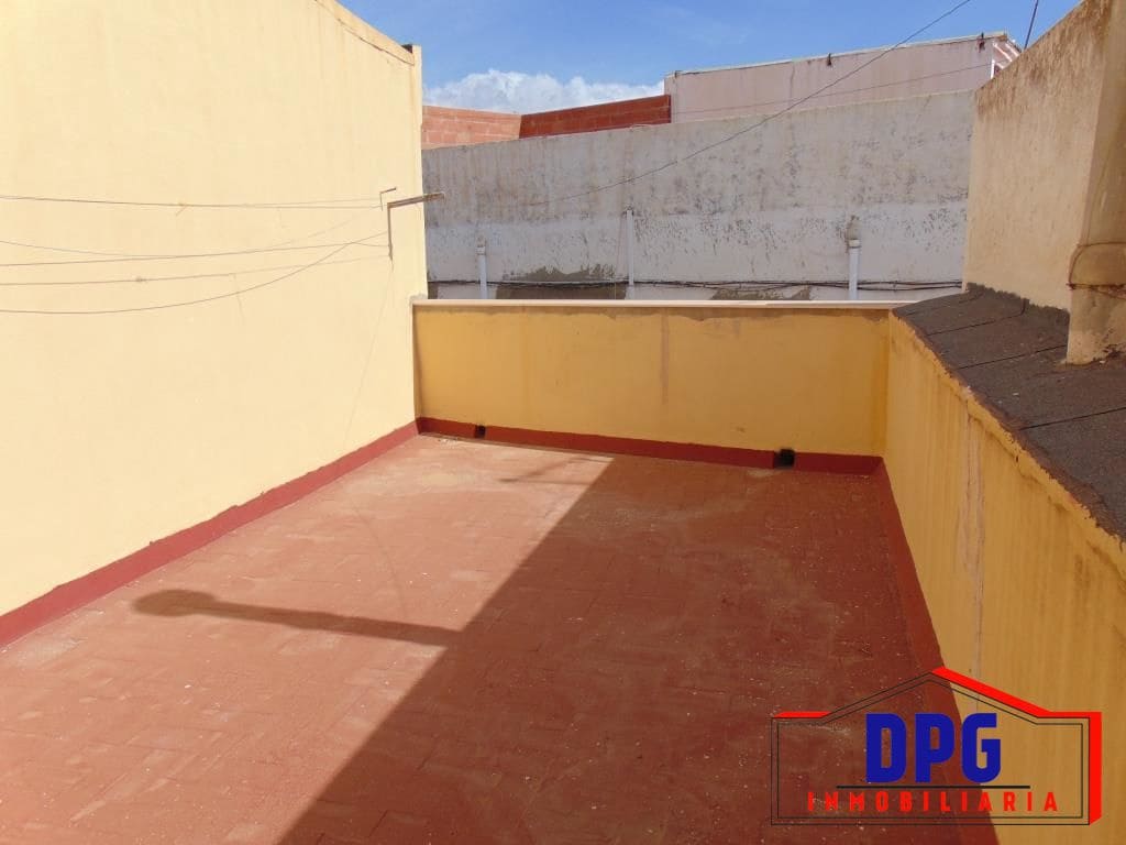 6 bedroom Townhouse for sale in Turre - € 89,900 (Ref: 7863425)