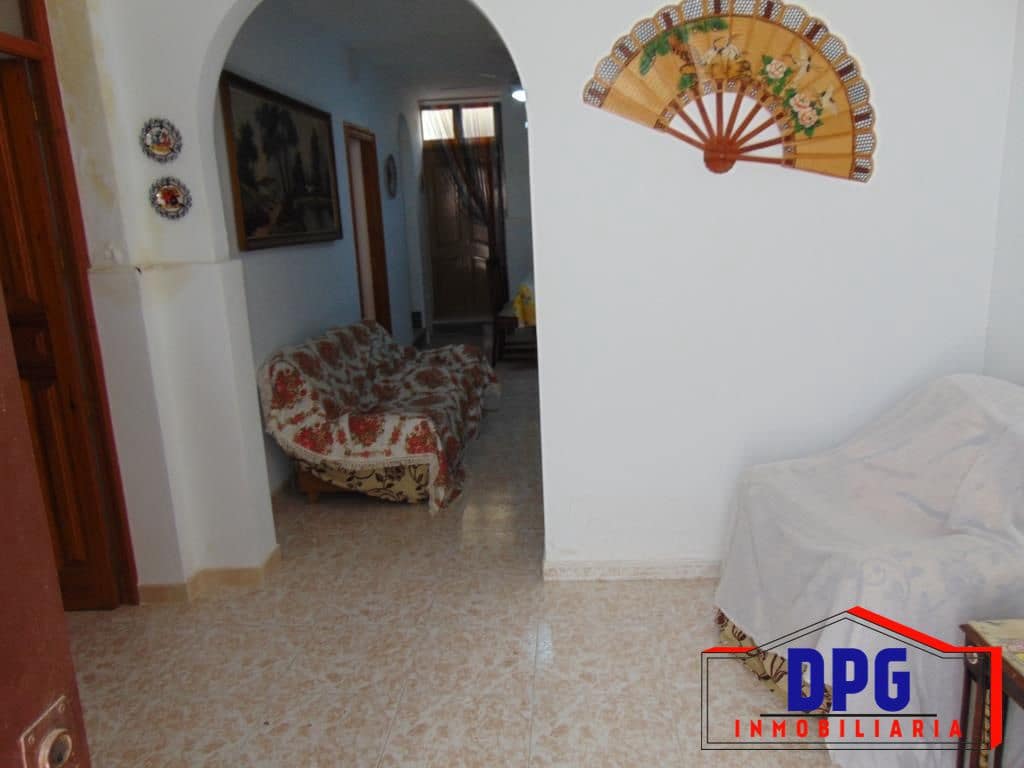 6 bedroom Townhouse for sale in Turre - € 89,900 (Ref: 7863425)