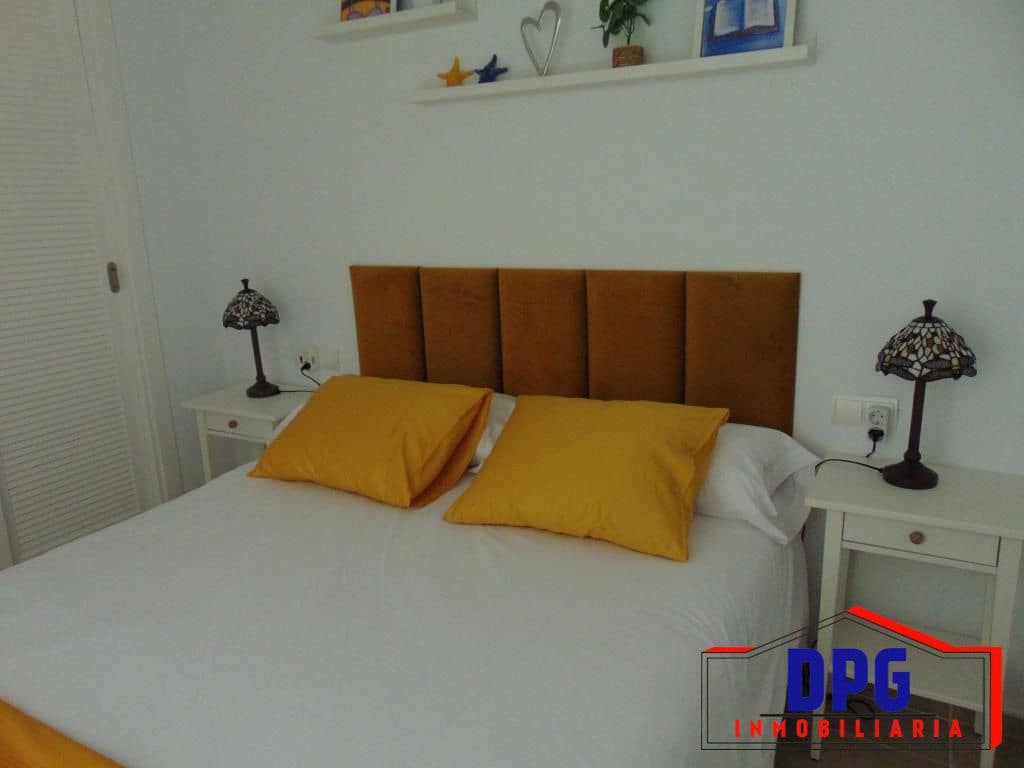 2 slaapkamer Appartement te huur in Garrucha met garage - € 500 (Ref: 9166350)