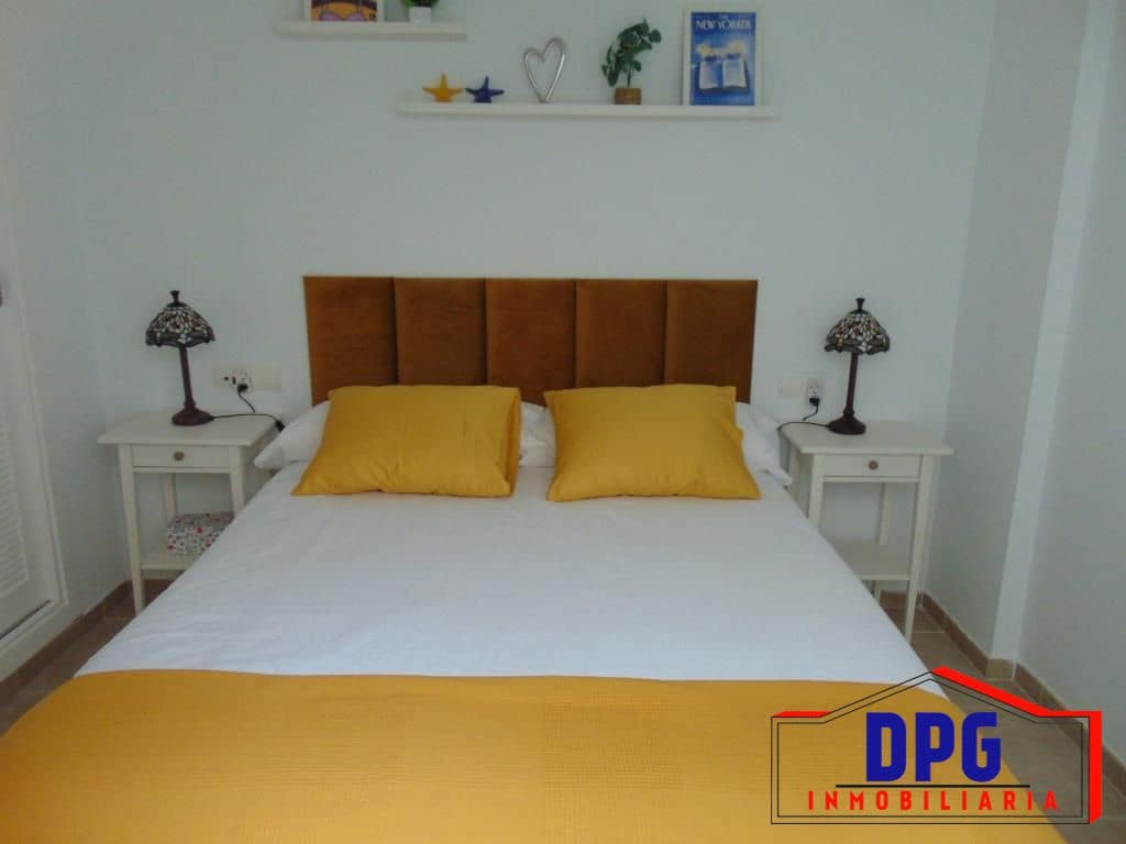 2 slaapkamer Appartement te huur in Garrucha met garage - € 500 (Ref: 9166350)