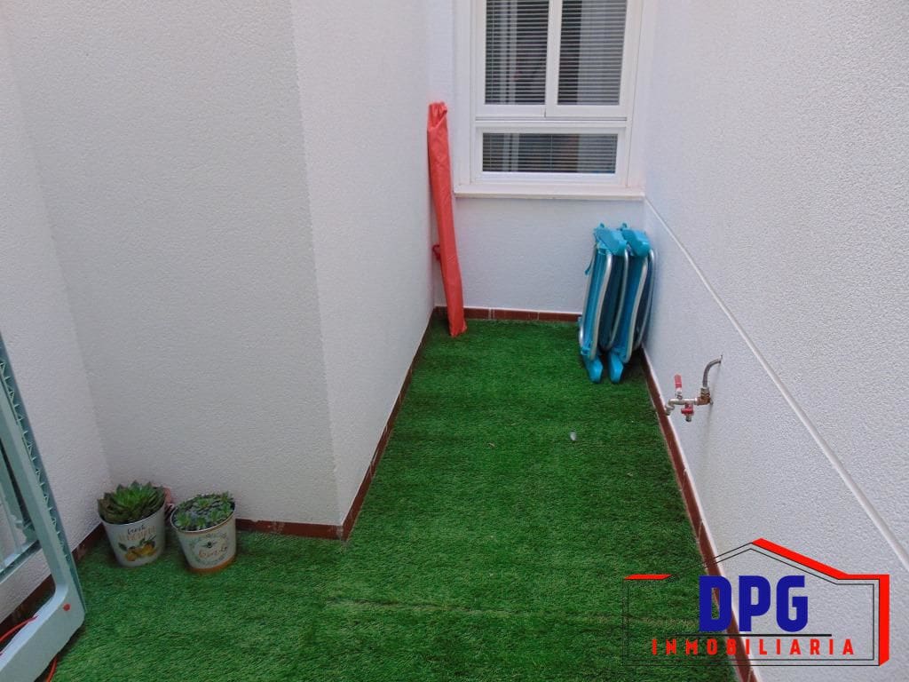 2 slaapkamer Appartement te huur in Garrucha met garage - € 500 (Ref: 9166350)