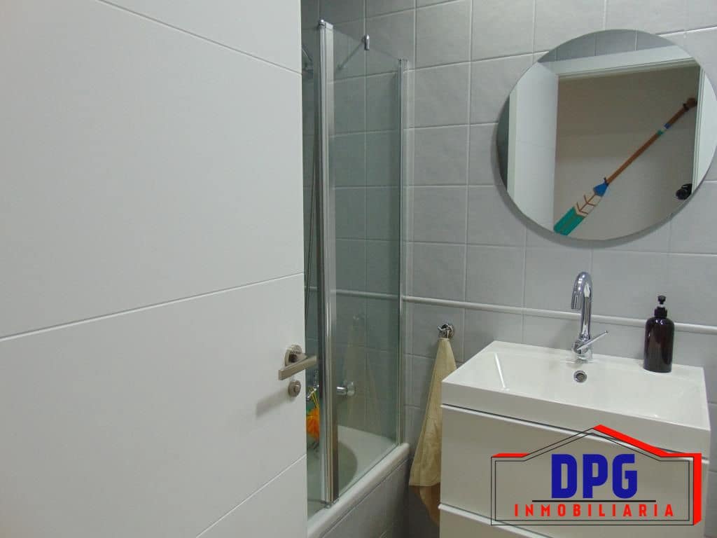 2 slaapkamer Appartement te huur in Garrucha met garage - € 500 (Ref: 9166350)