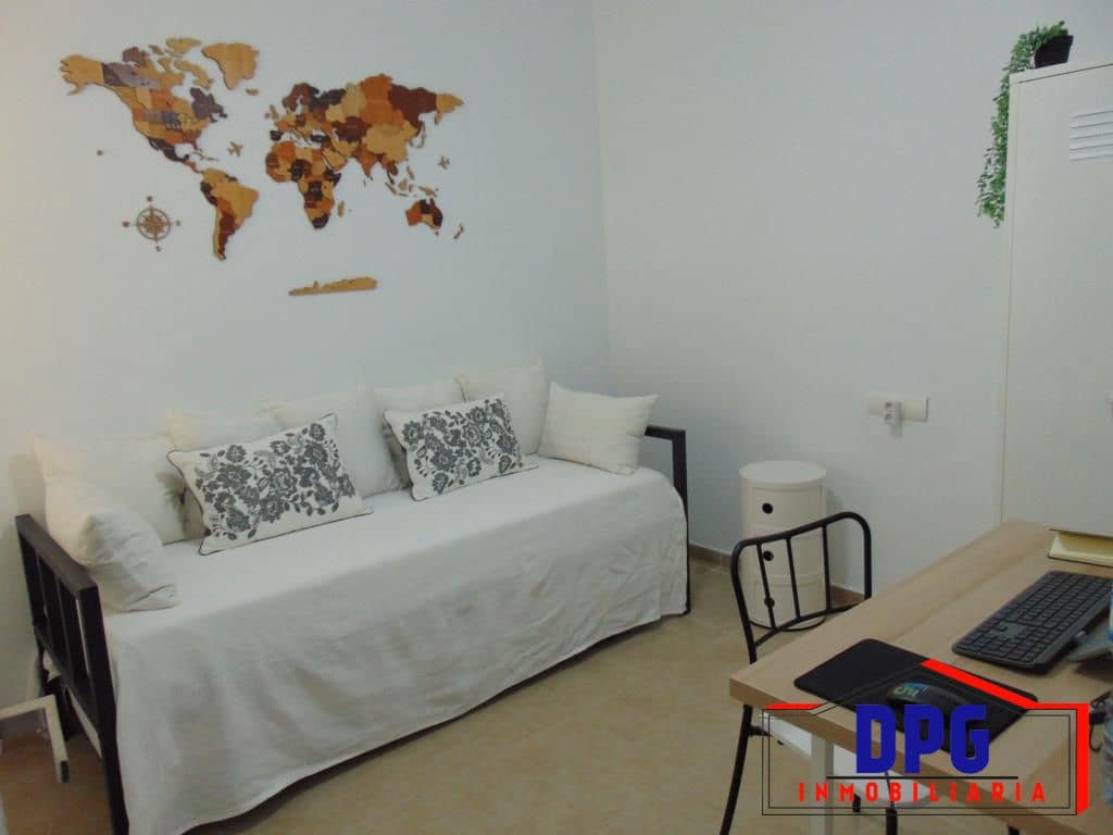 2 slaapkamer Appartement te huur in Garrucha met garage - € 500 (Ref: 9166350)