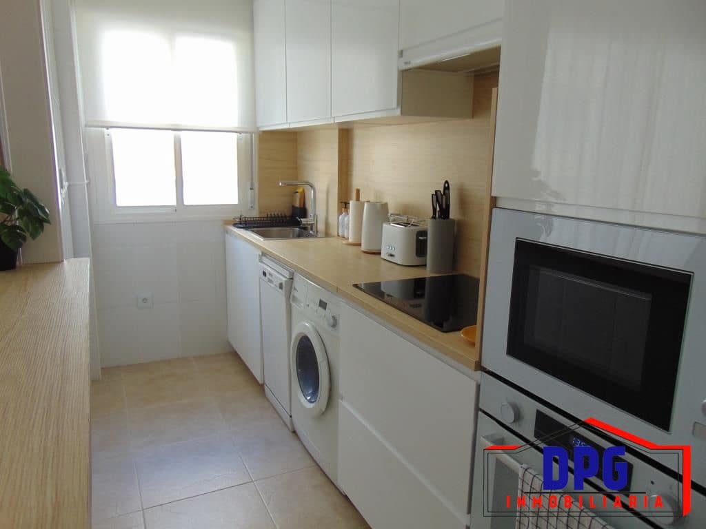 2 slaapkamer Appartement te huur in Garrucha met garage - € 500 (Ref: 9166350)