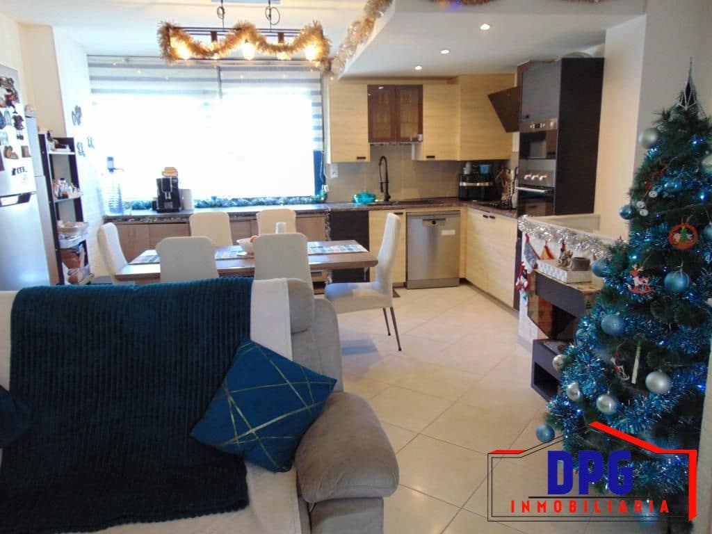 3 bedroom Flat for sale in Garrucha with garage - € 149,000 (Ref: 9491140)