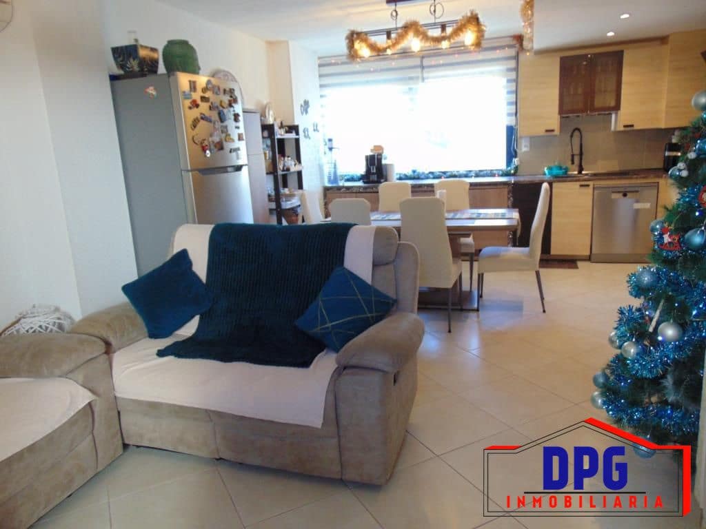 3 bedroom Flat for sale in Garrucha with garage - € 149,000 (Ref: 9491140)