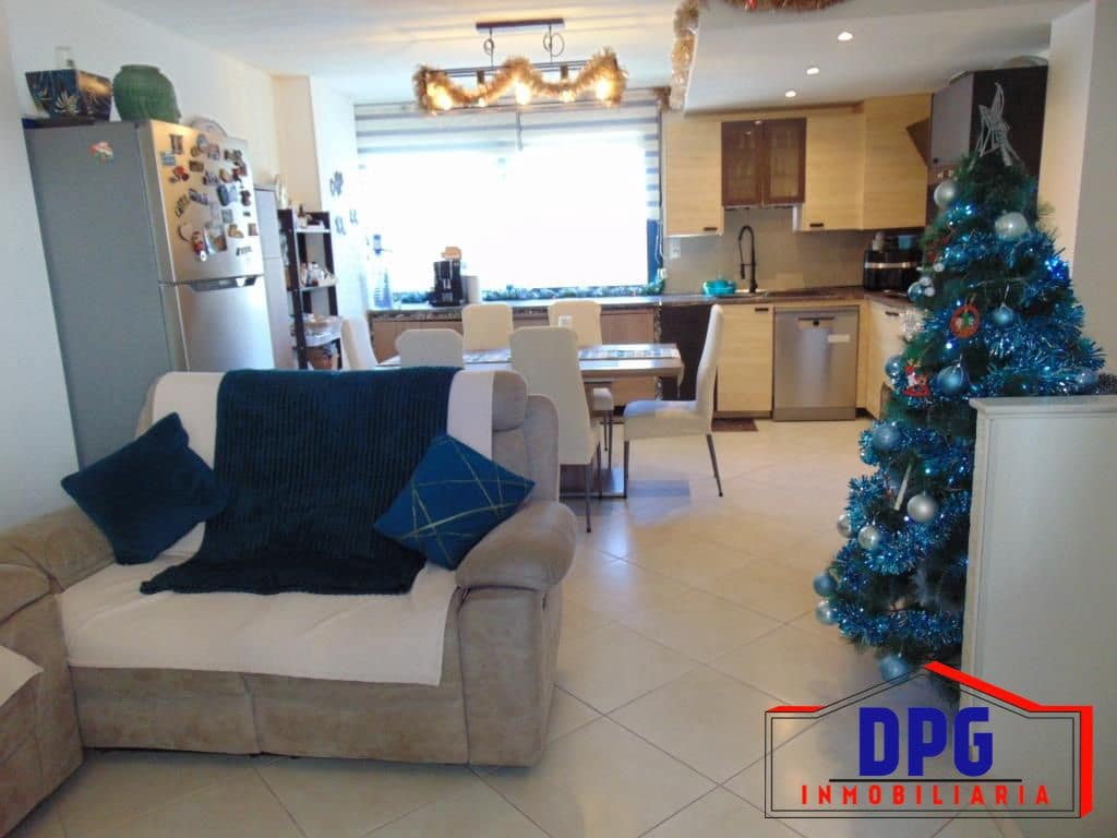 3 bedroom Flat for sale in Garrucha with garage - € 149,000 (Ref: 9491140)