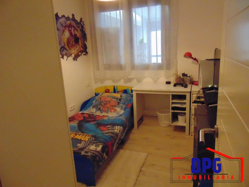 3 bedroom Flat for sale in Garrucha with garage - € 149,000 (Ref: 9491140)