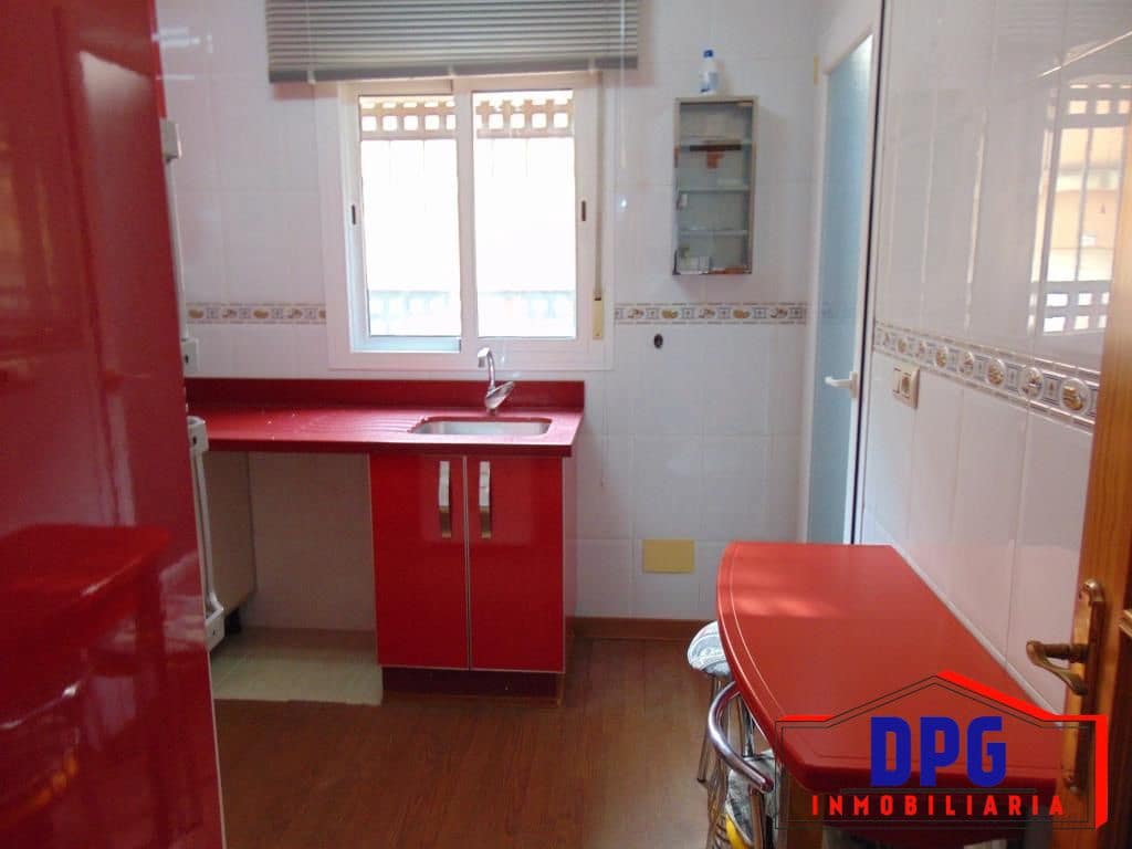 3 makuuhuone Huoneisto myytävänä paikassa Vera mukana 
autotalli - 129 000 € (Ref: 9570813)