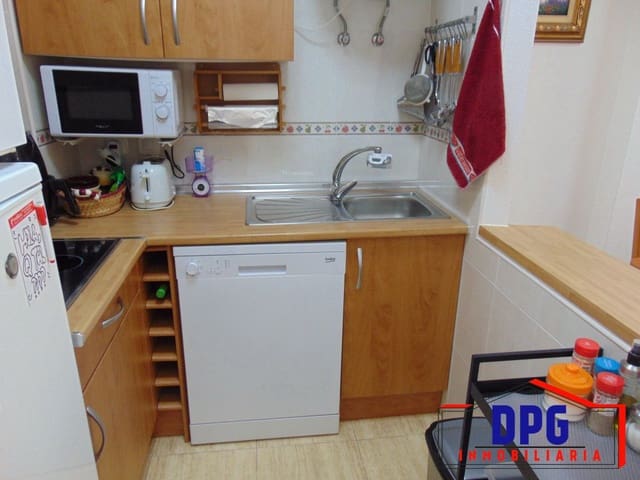 2 slaapkamer Appartement te koop in Garrucha met garage - € 140.000 (Ref: 9903909)