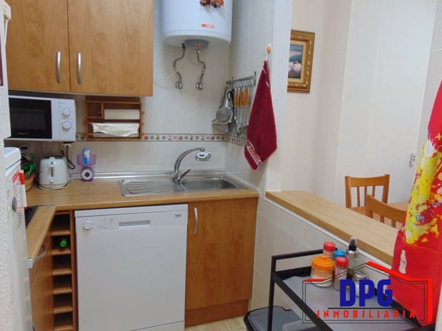 2 slaapkamer Appartement te koop in Garrucha met garage - € 140.000 (Ref: 9903909)