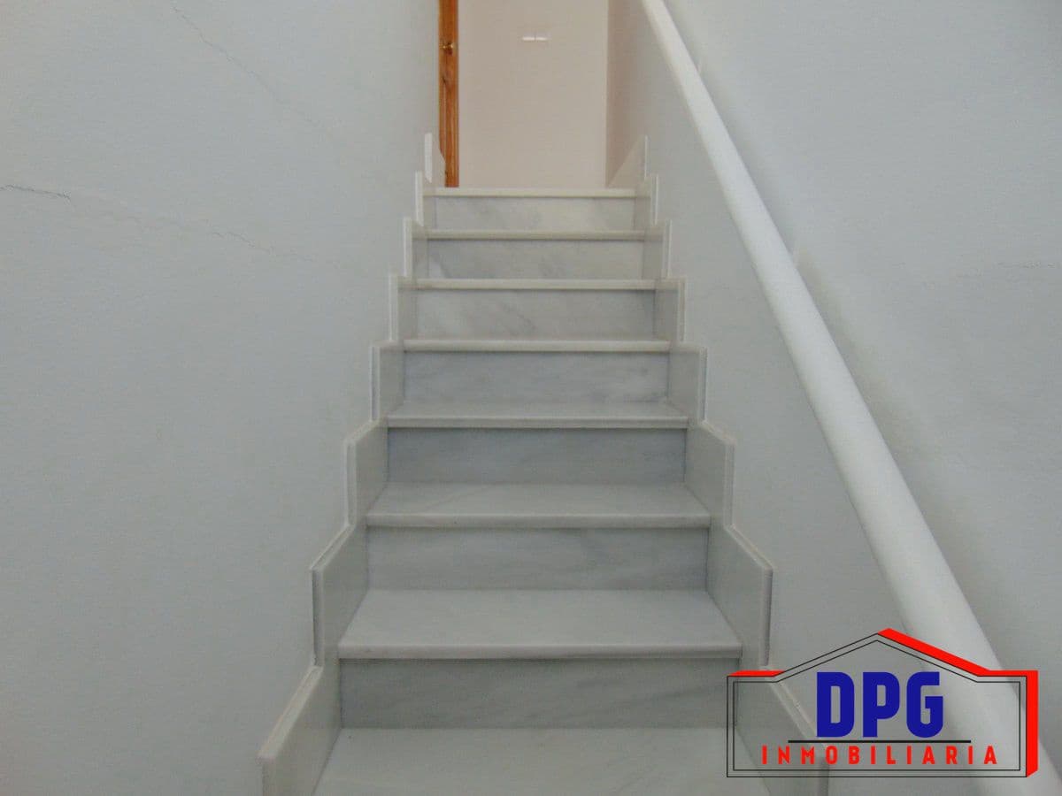 5 quarto Casa em Banda para venda em Garrucha com garagem - 285 000 € (Ref: 9984480)