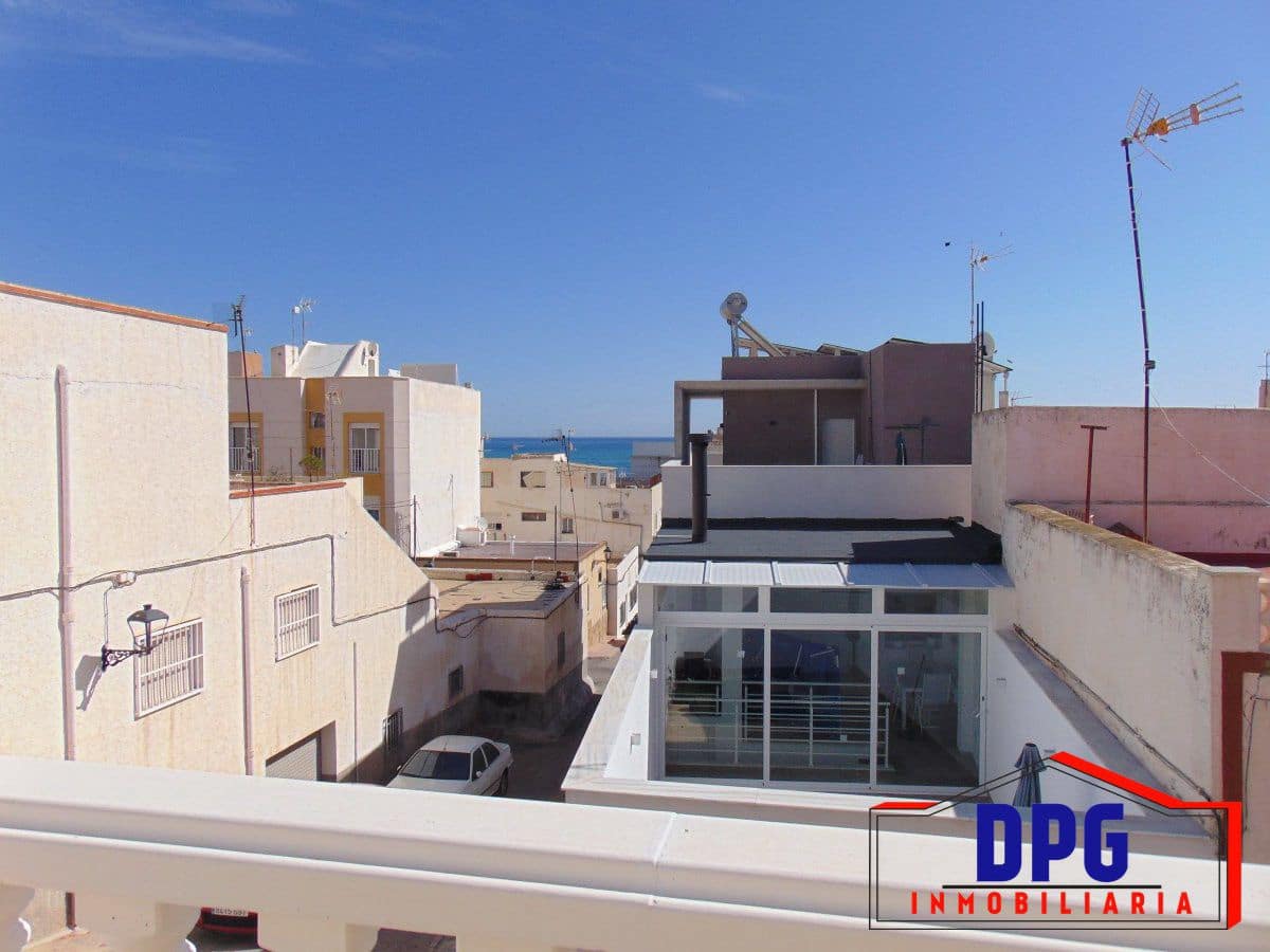 5 quarto Casa em Banda para venda em Garrucha com garagem - 285 000 € (Ref: 9984480)