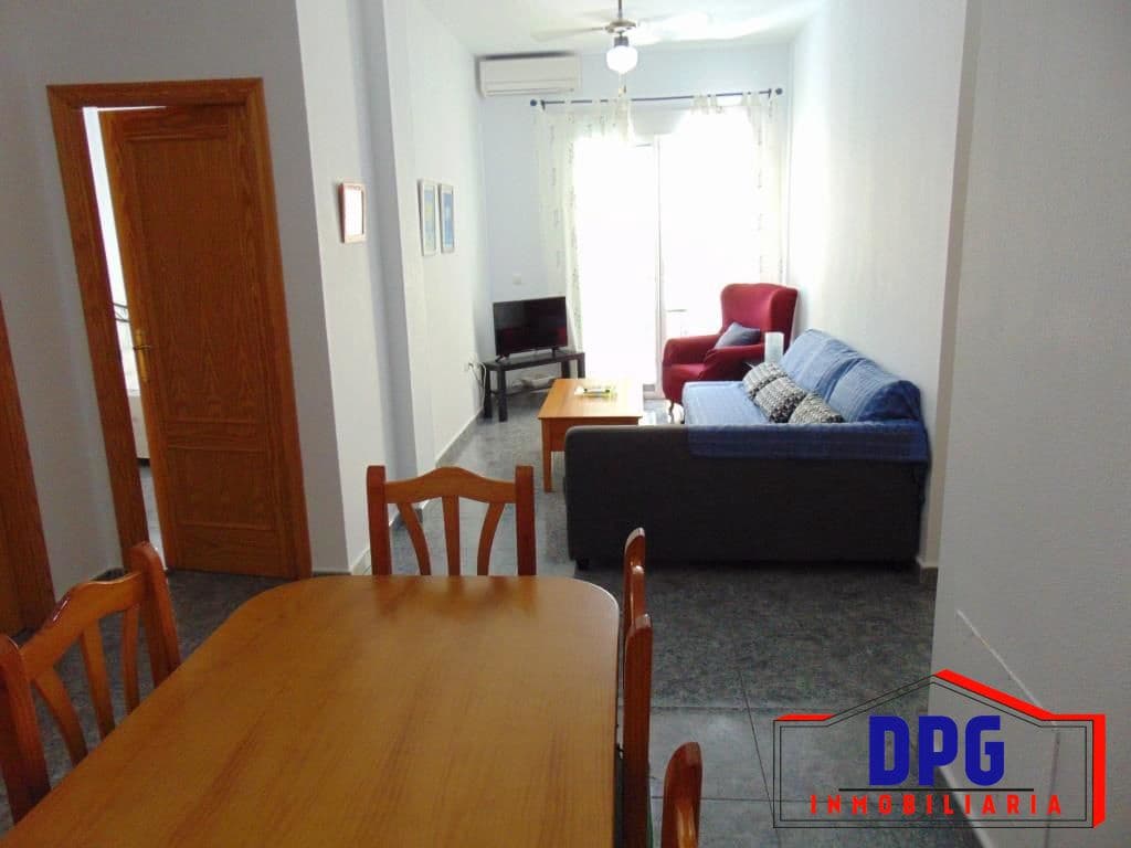 Appartement de 2 chambres à louer à Garrucha avec garage - 375 € (Ref: 9996699)