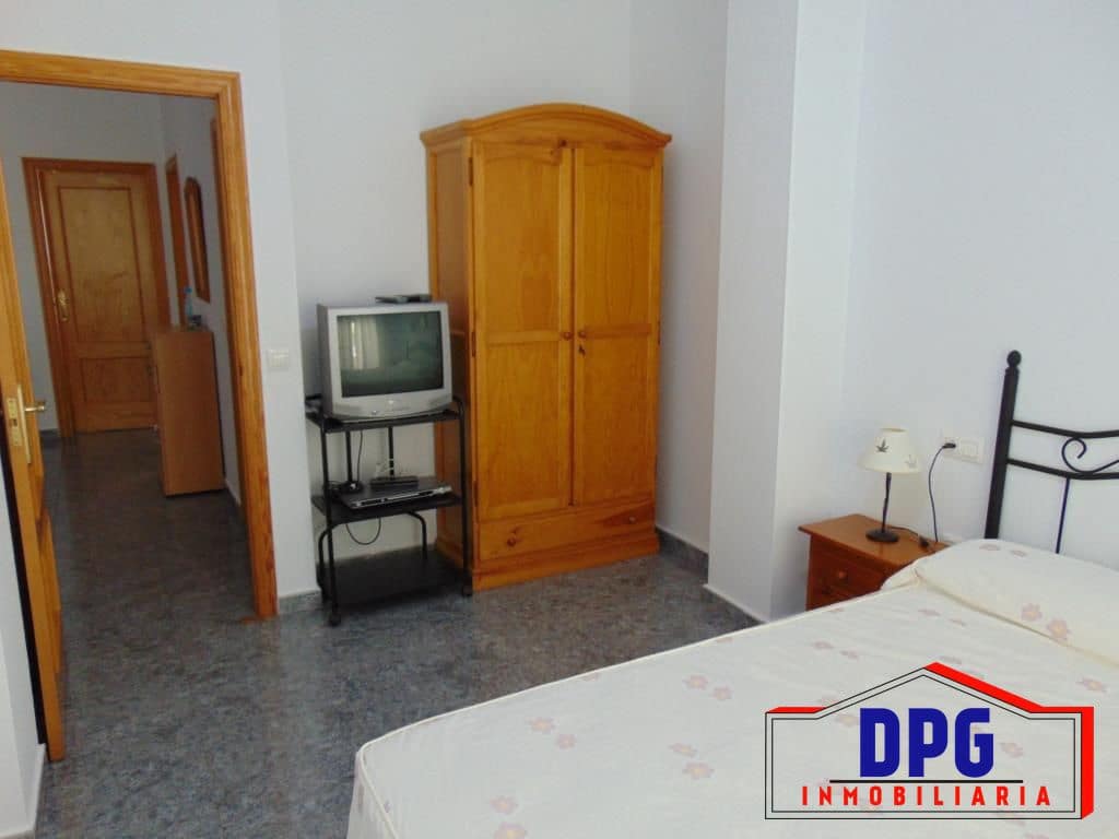 Appartement de 2 chambres à louer à Garrucha avec garage - 375 € (Ref: 9996699)
