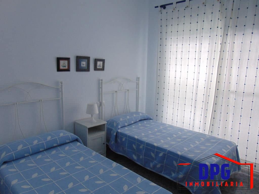 Appartement de 2 chambres à louer à Garrucha avec garage - 375 € (Ref: 9996699)