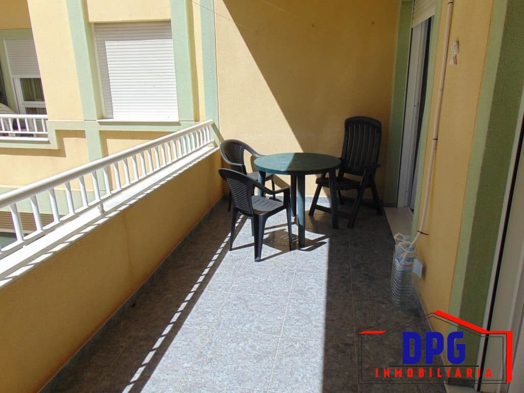 Appartement de 2 chambres à louer à Garrucha avec garage - 375 € (Ref: 9996699)