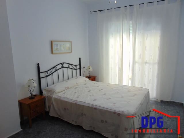 Appartement de 2 chambres à louer à Garrucha avec garage - 375 € (Ref: 9996699)