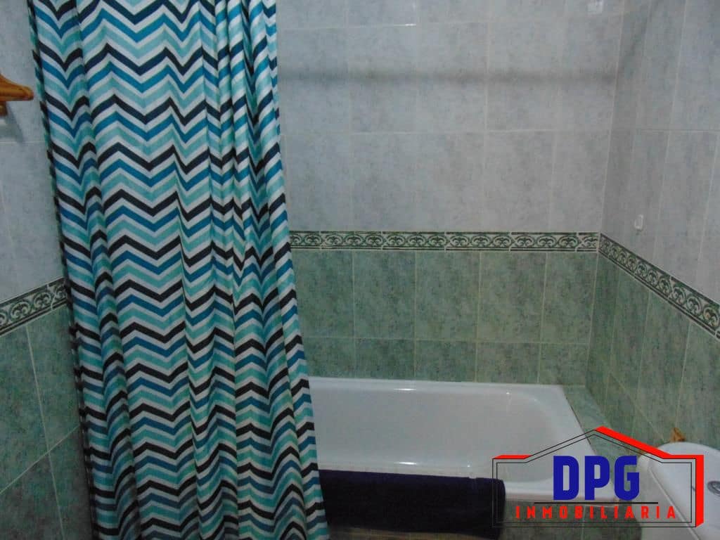 Appartement de 2 chambres à louer à Garrucha avec garage - 375 € (Ref: 9996699)