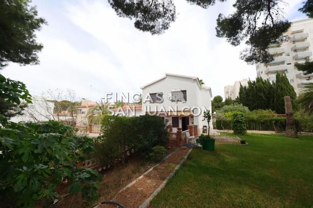 Chalet de 4 habitaciones en El Campello en venta - 1.150.000 € (Ref: 9112771)