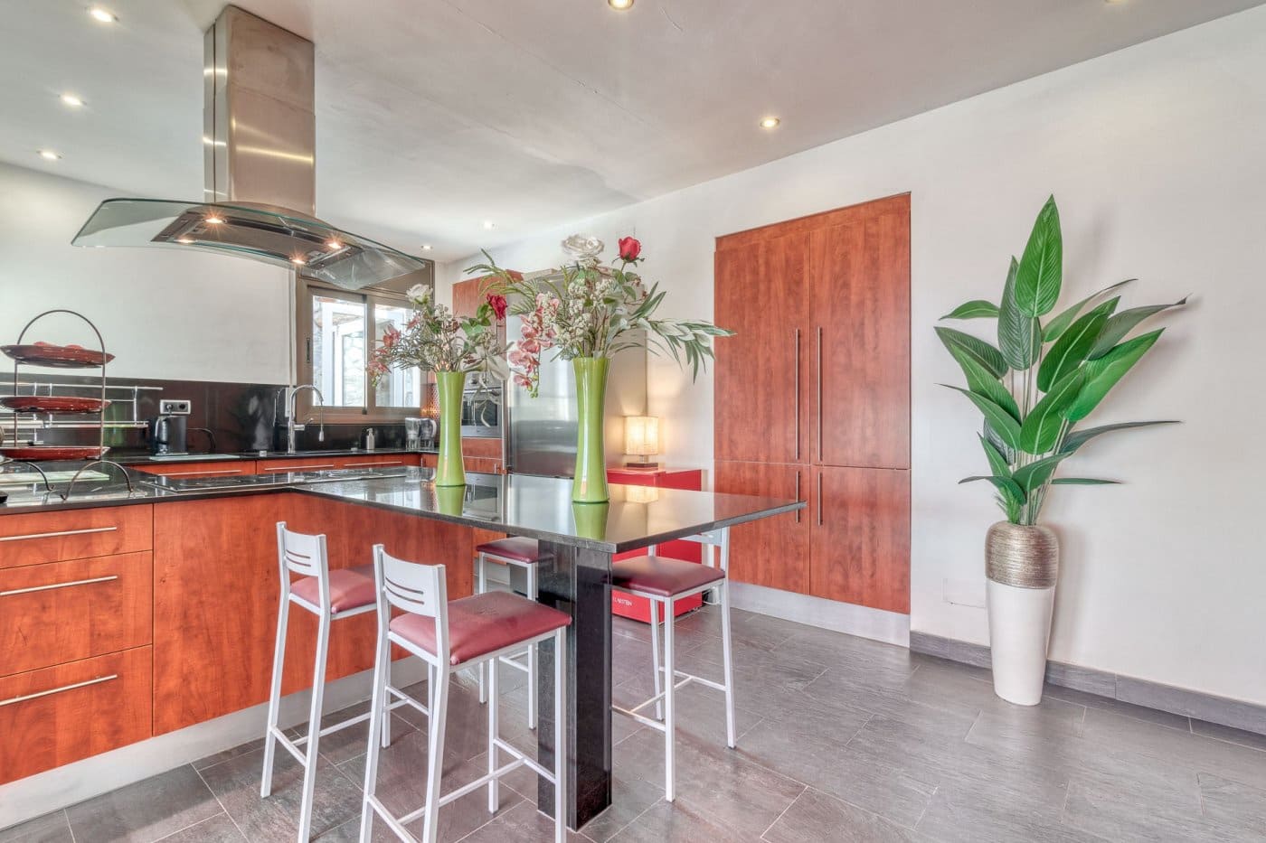 4 soveværelse Villa til salg i El Mas Fumats med swimmingpool - € 699.000 (Ref: 9759433)