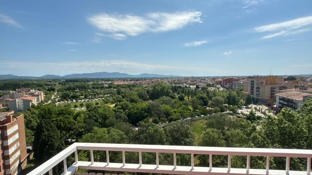 4 slaapkamer Penthouse te koop in Figueres - € 490.000 (Ref: 9759435)