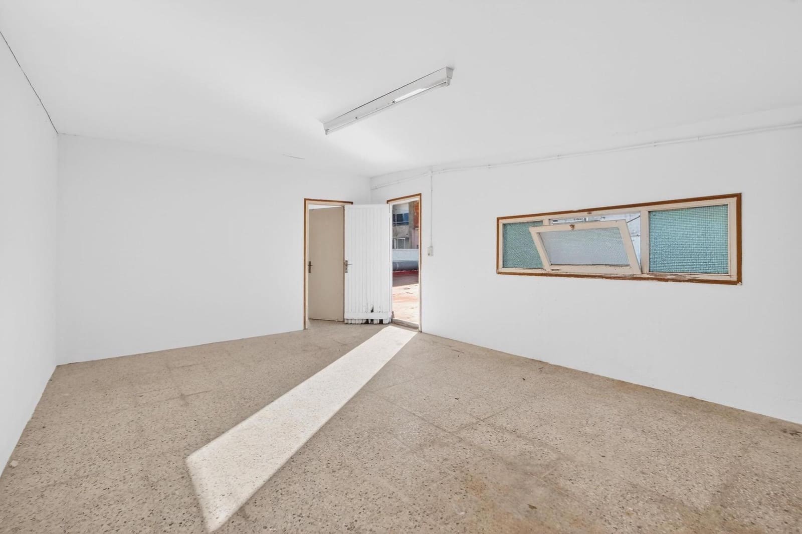 5 slaapkamer Flat te koop in Figueres met garage - € 275.000 (Ref: 9759436)