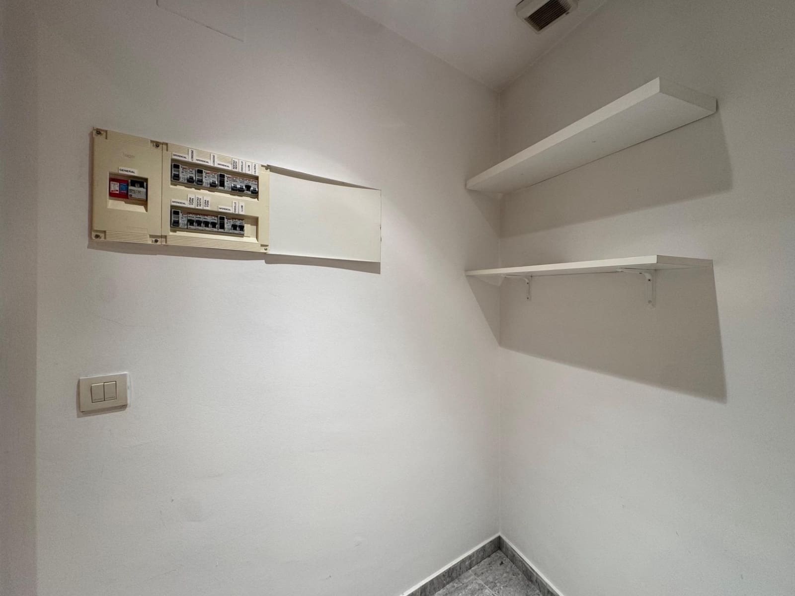 4 soveværelse Penthouse til salg i Figueres - € 295.000 (Ref: 9759437)