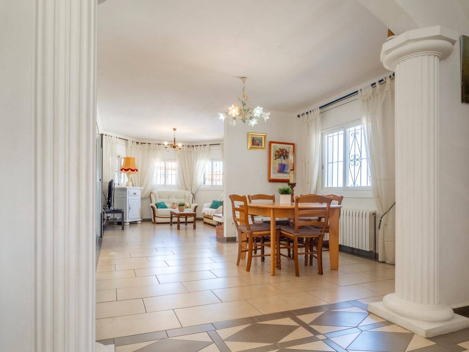 4 soverom Villa til salgs i L'Escala med svømmebasseng garasje - € 559 000 (Ref: 9759438)