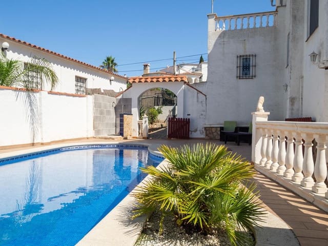 4 soverom Villa til salgs i L'Escala med svømmebasseng garasje - € 559 000 (Ref: 9759438)