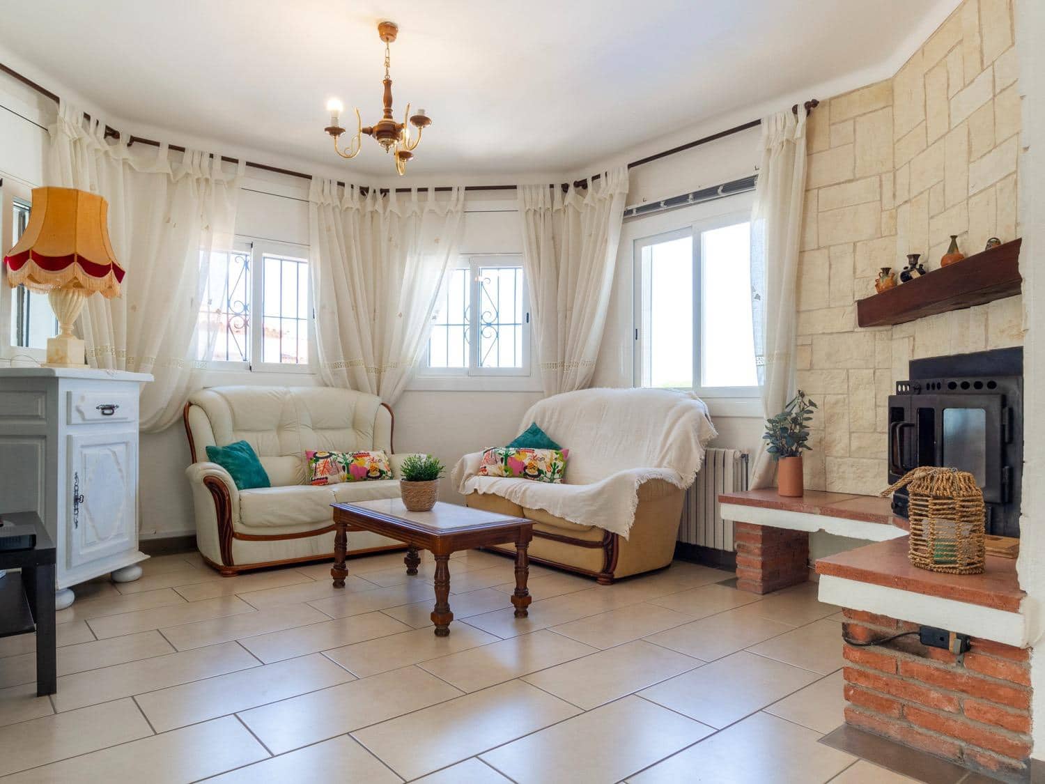 4 sypialnia Willa na sprzedaż w L'Escala z basenem garażem - 559 000 € (Ref: 9759438)