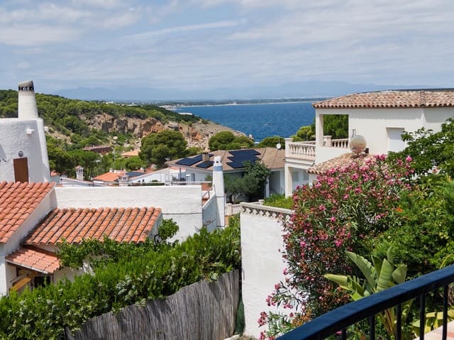 4 sypialnia Willa na sprzedaż w L'Escala z basenem garażem - 549 000 € (Ref: 9759443)