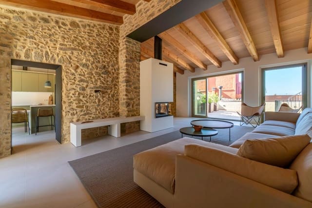 3 bedroom Villa for sale in Palau-saverdera - € 894,880 (Ref: 9759444)