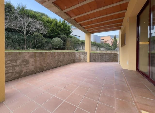 5 soverom Villa til salgs i Sant Llorenç de la Muga med svømmebasseng garasje - € 450 000 (Ref: 9759448)