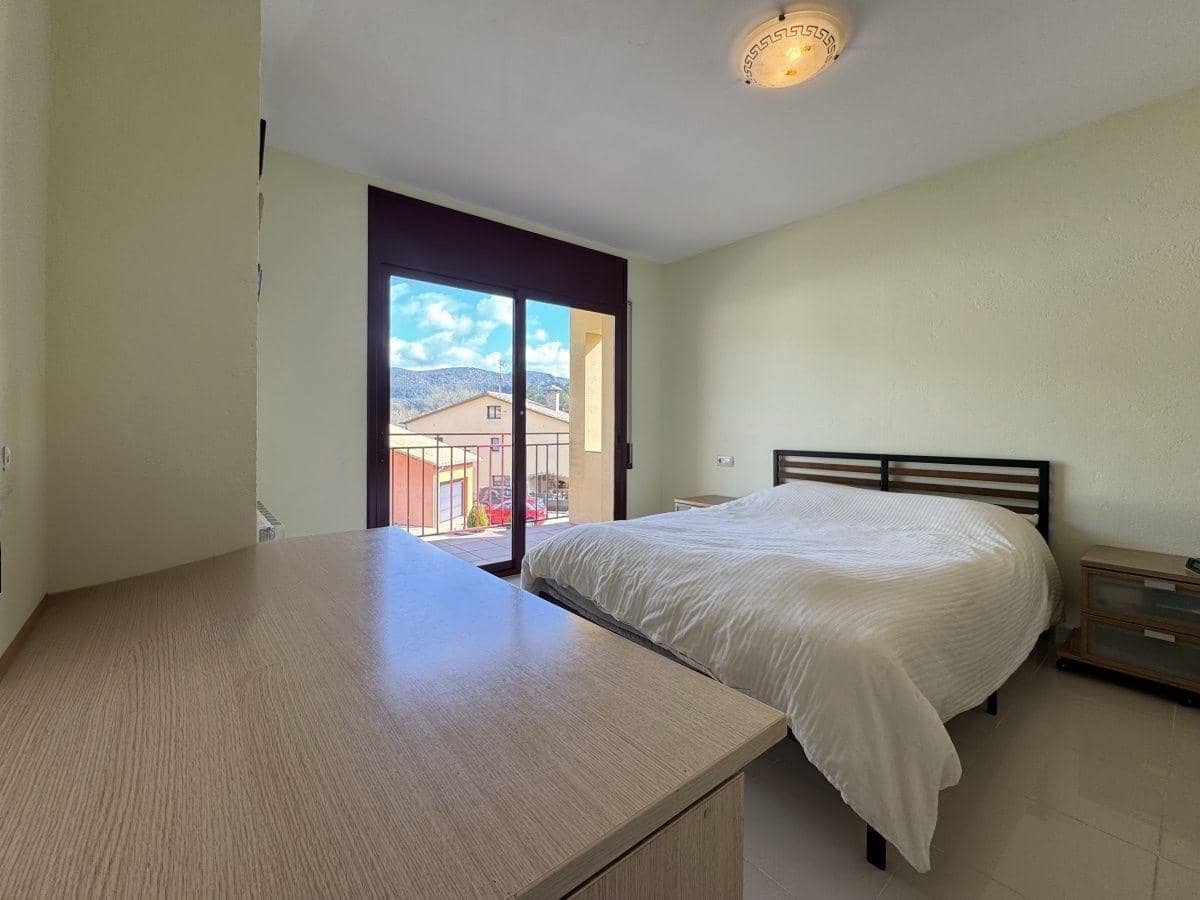 5 soverom Villa til salgs i Sant Llorenc de la Muga med svømmebasseng garasje - € 450 000 (Ref: 9759448)