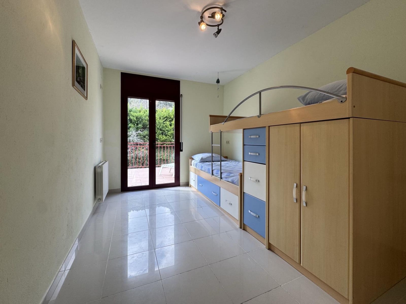 5 soverom Villa til salgs i Sant Llorenc de la Muga med svømmebasseng garasje - € 450 000 (Ref: 9759448)