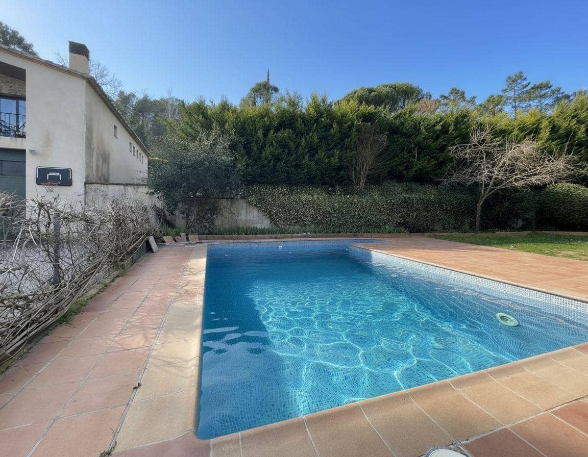 5 Zimmer Villa zu verkaufen in Sant Llorenc de la Muga mit Pool Garage - 450.000 € (Ref: 9759448)
