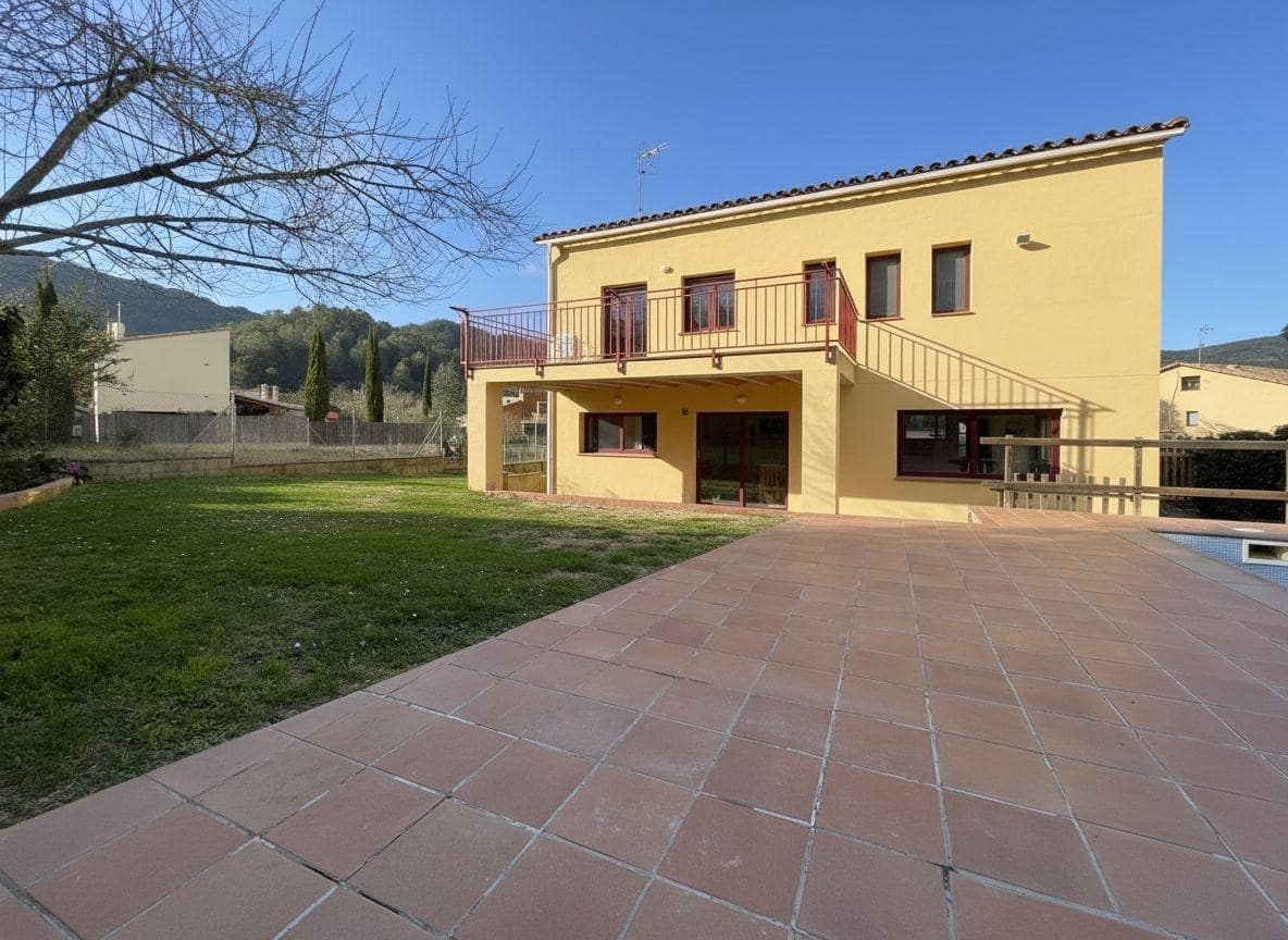 5 Zimmer Villa zu verkaufen in Sant Llorenc de la Muga mit Pool Garage - 450.000 € (Ref: 9759448)