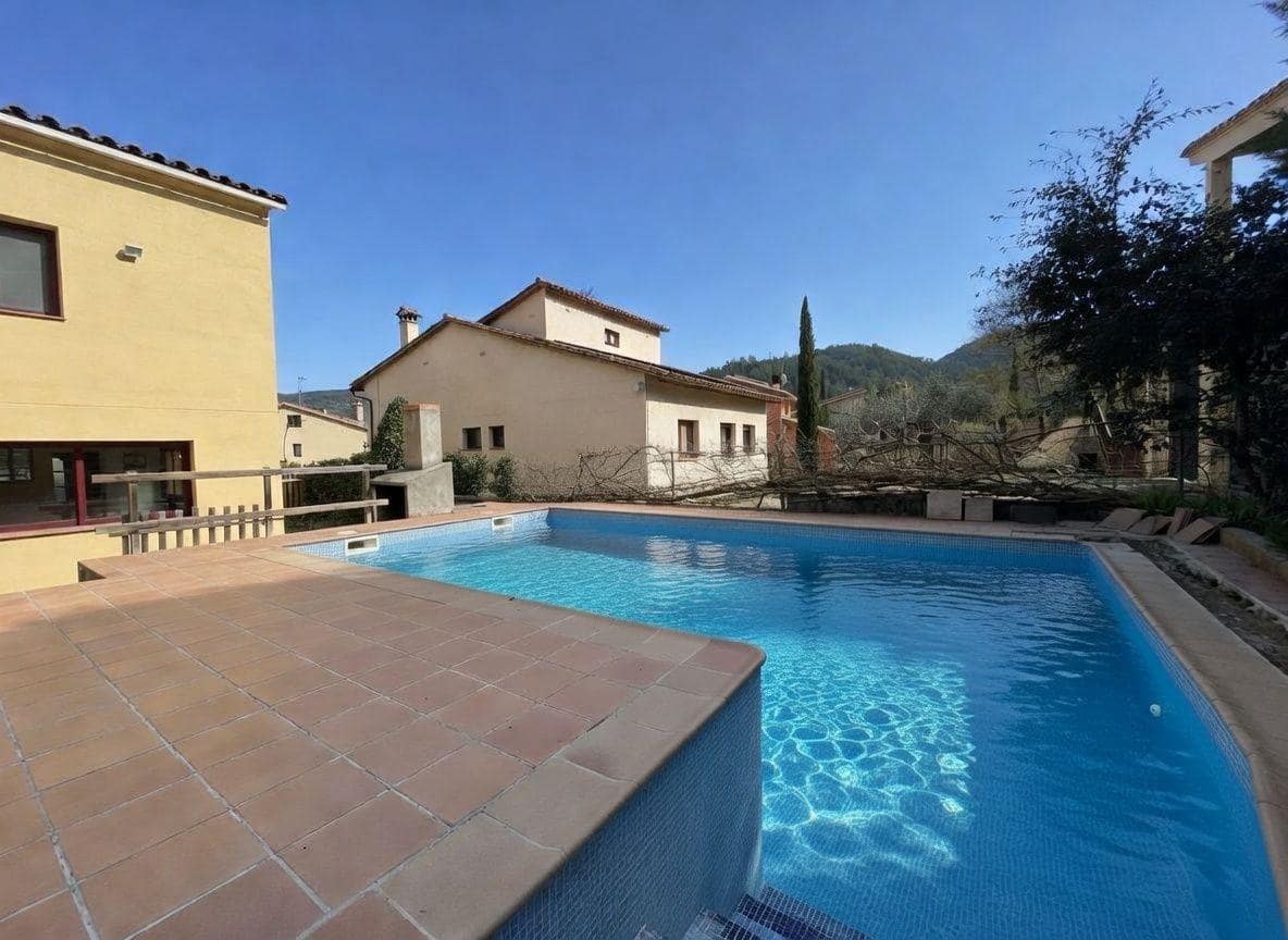 5 Zimmer Villa zu verkaufen in Sant Llorenc de la Muga mit Pool Garage - 450.000 € (Ref: 9759448)