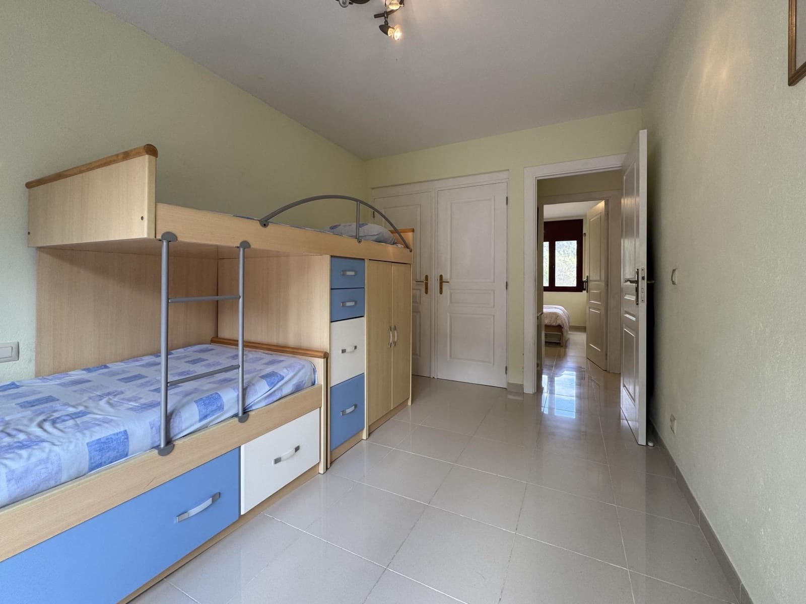 5 Zimmer Villa zu verkaufen in Sant Llorenc de la Muga mit Pool Garage - 450.000 € (Ref: 9759448)