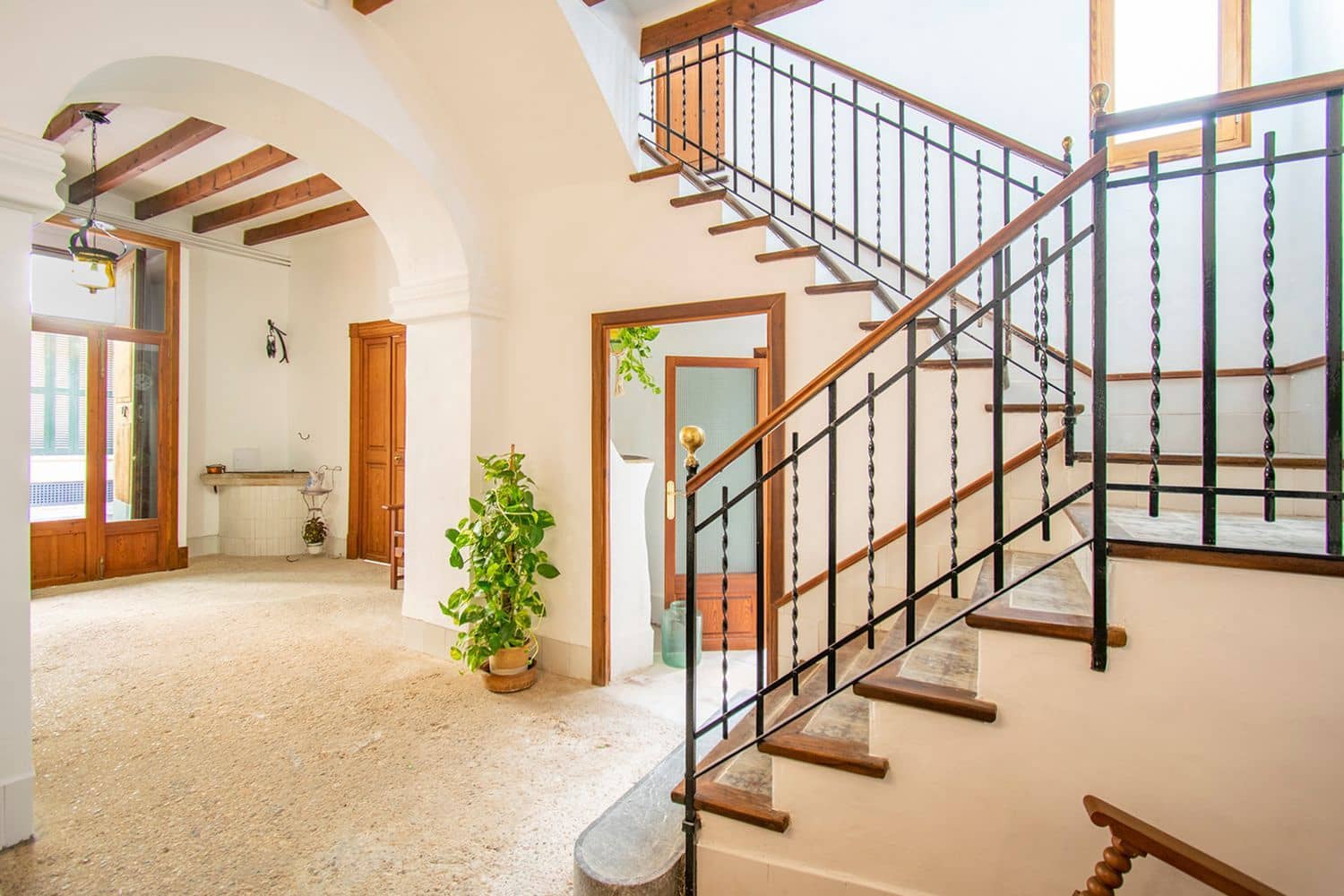 4 soveværelse Byhus til salg i Inca med garage - € 800.000 (Ref: 6997810)