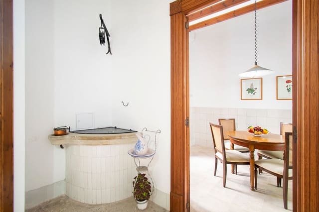 4 soverom Hus til salgs i Inca med garasje - € 800 000 (Ref: 6997810)