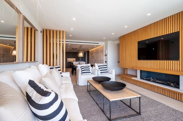 Apartamento de 4 habitaciones en Santa Ponsa, Calvià en venta con piscina garaje - 1.678.550 € (Ref: 7385347)