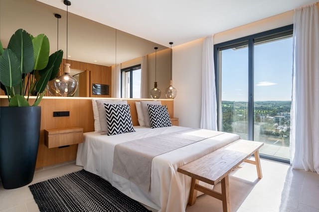 Apartamento de 4 habitaciones en Santa Ponsa, Calvià en venta con piscina garaje - 1.678.550 € (Ref: 7385347)