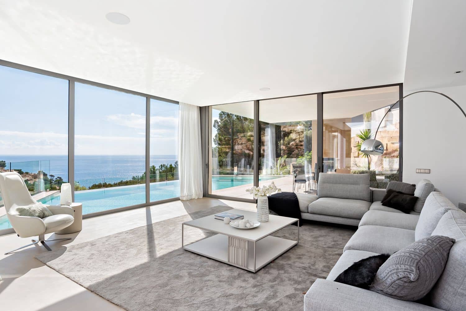 4 soveværelse Villa til salg i Canyamel med swimmingpool garage - € 3.900.000 (Ref: 7717146)